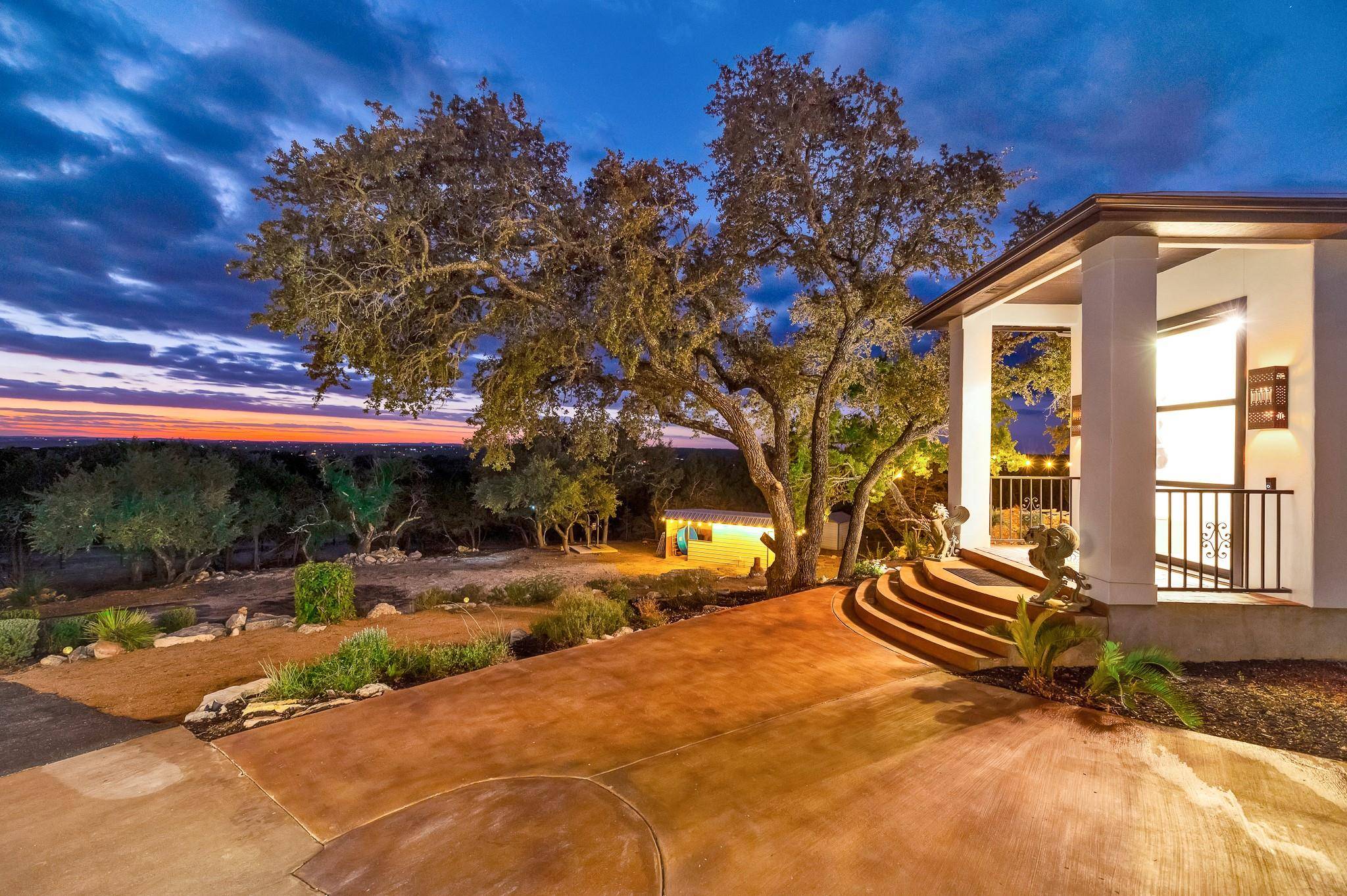 1564 Crossbow DR, Canyon Lake, TX 78133