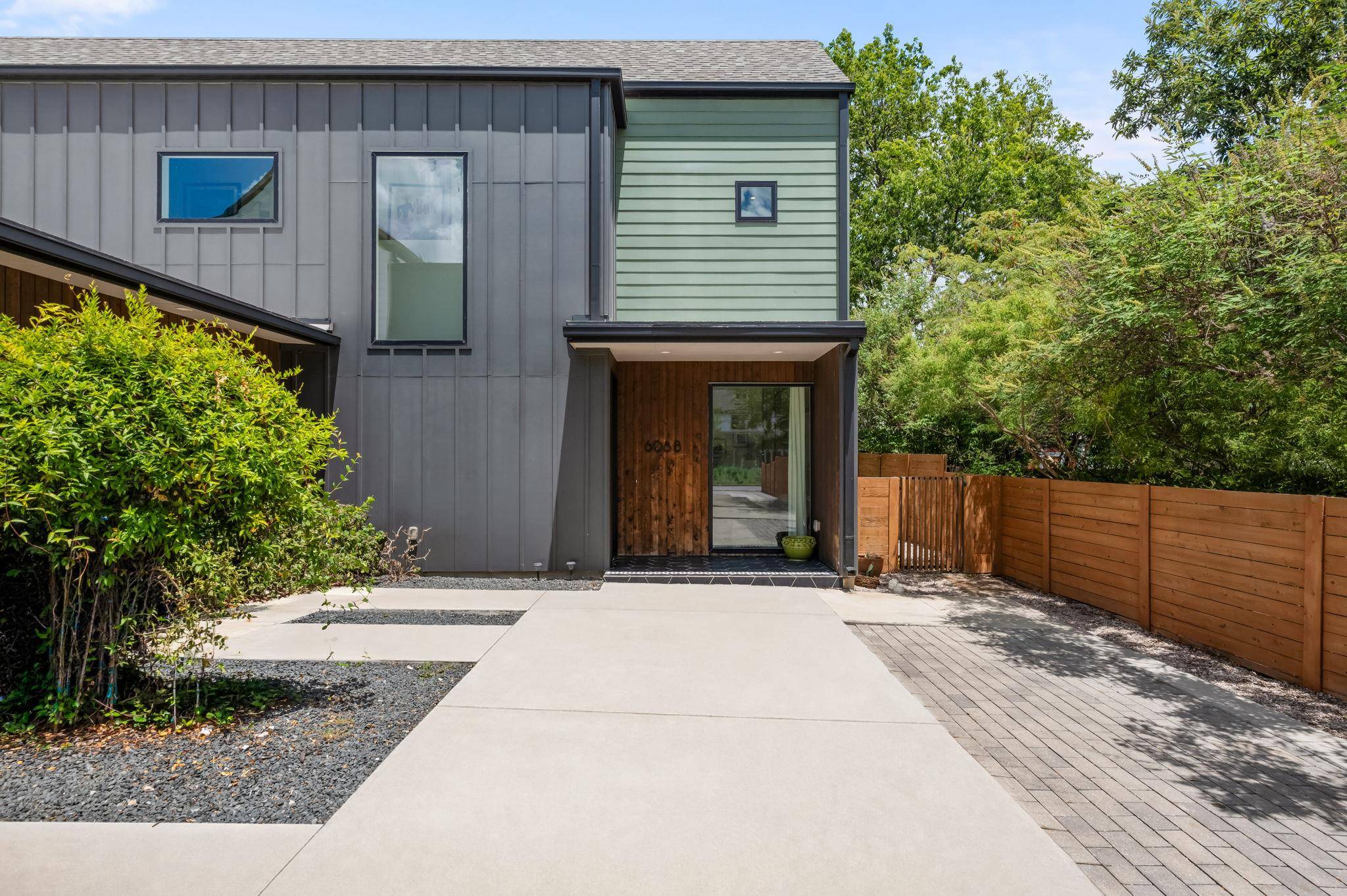 608 Brentwood ST #B, Austin, TX 78752