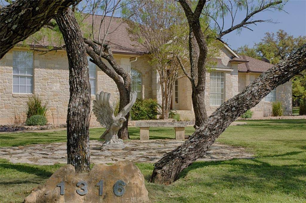 1316 Ridge Harbor DR, Spicewood, TX 78669