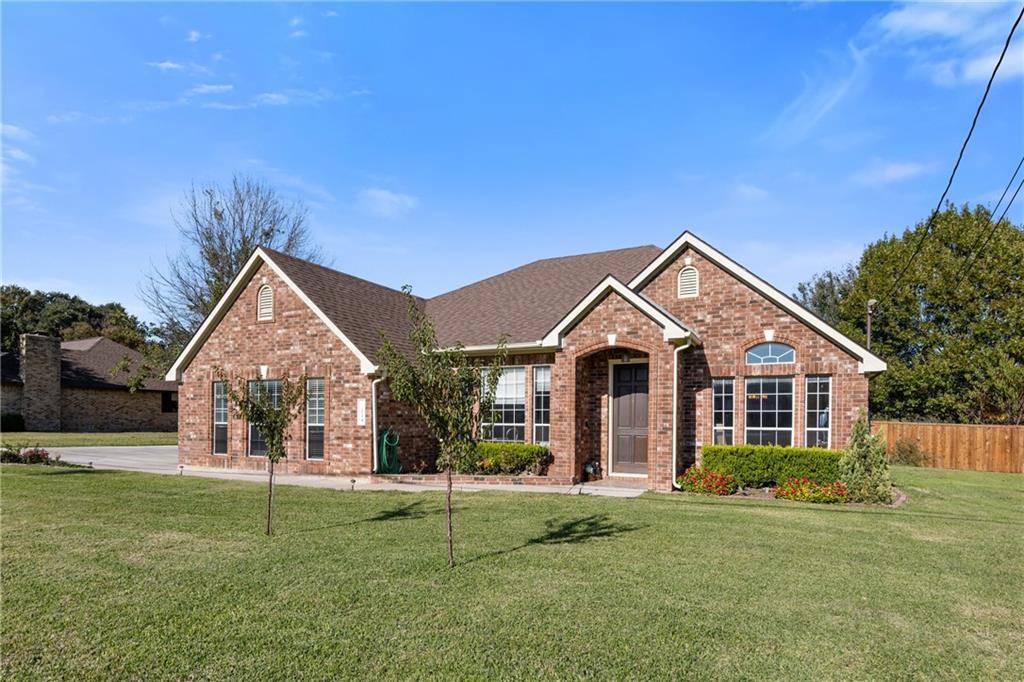 114 Primrose DR, Kyle, TX 78640