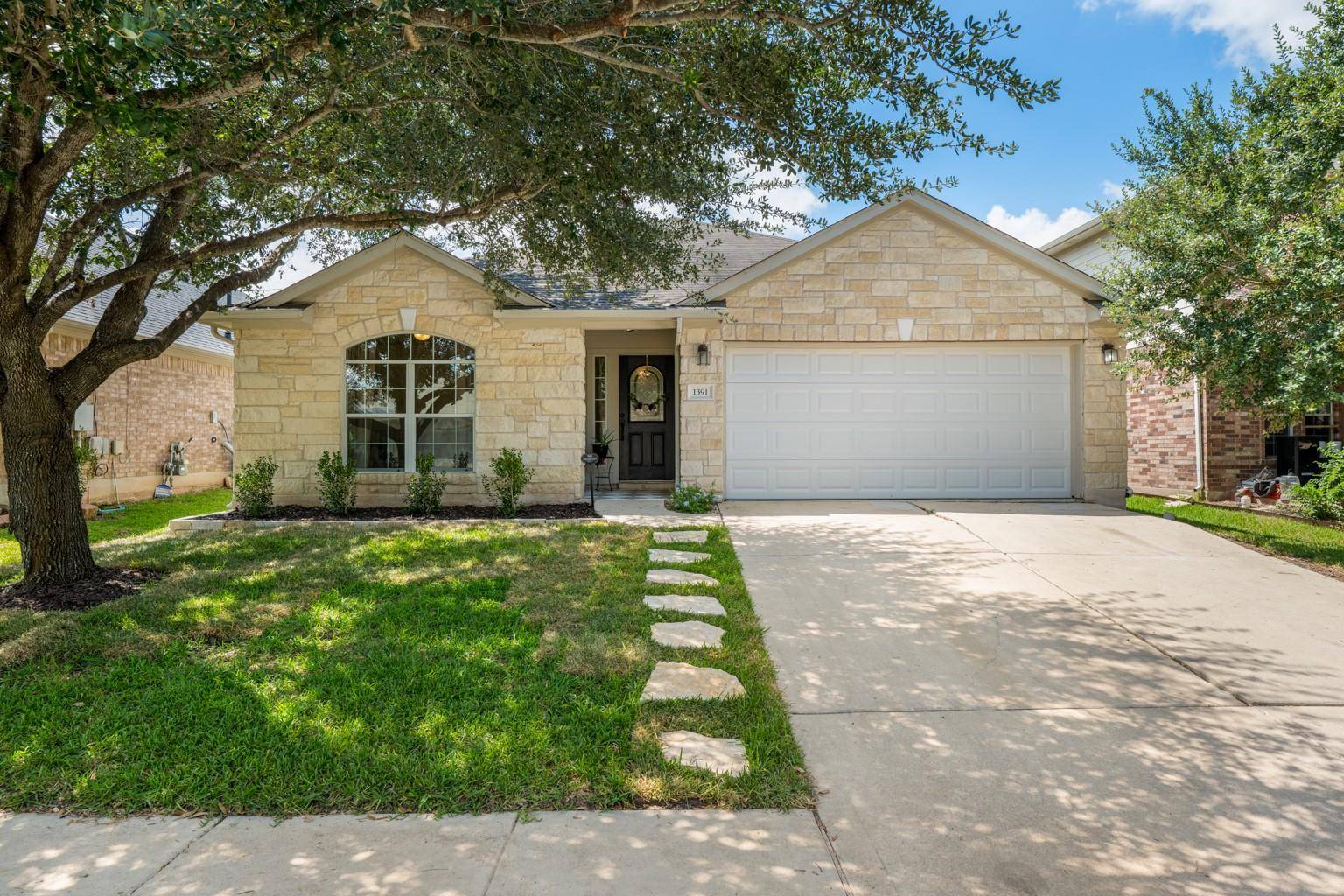 1391 Stone Rim LOOP, Buda, TX 78610