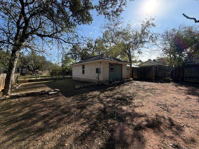 207 S Creek ST, Fredericksburg, TX 78624