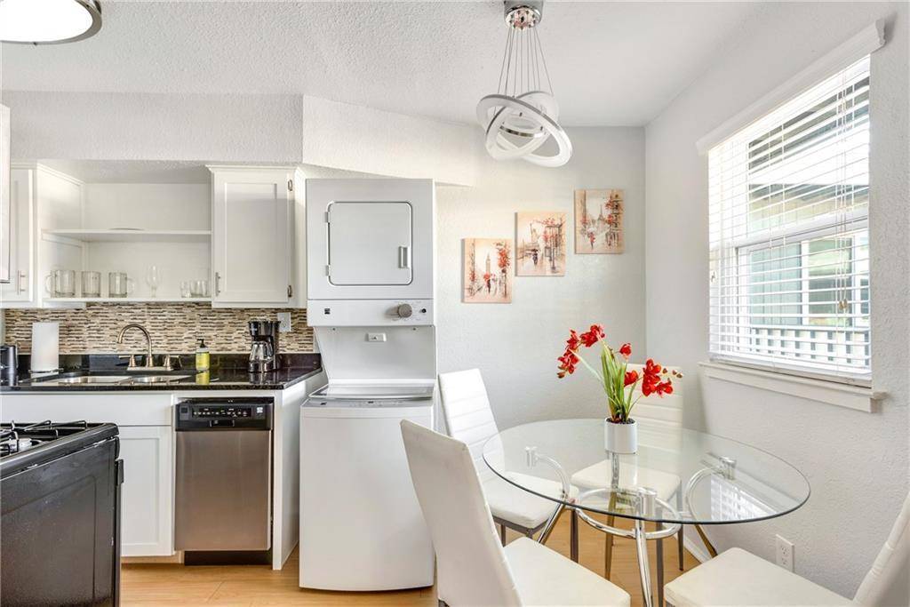 2401 Manor RD #209, Austin, TX 78722