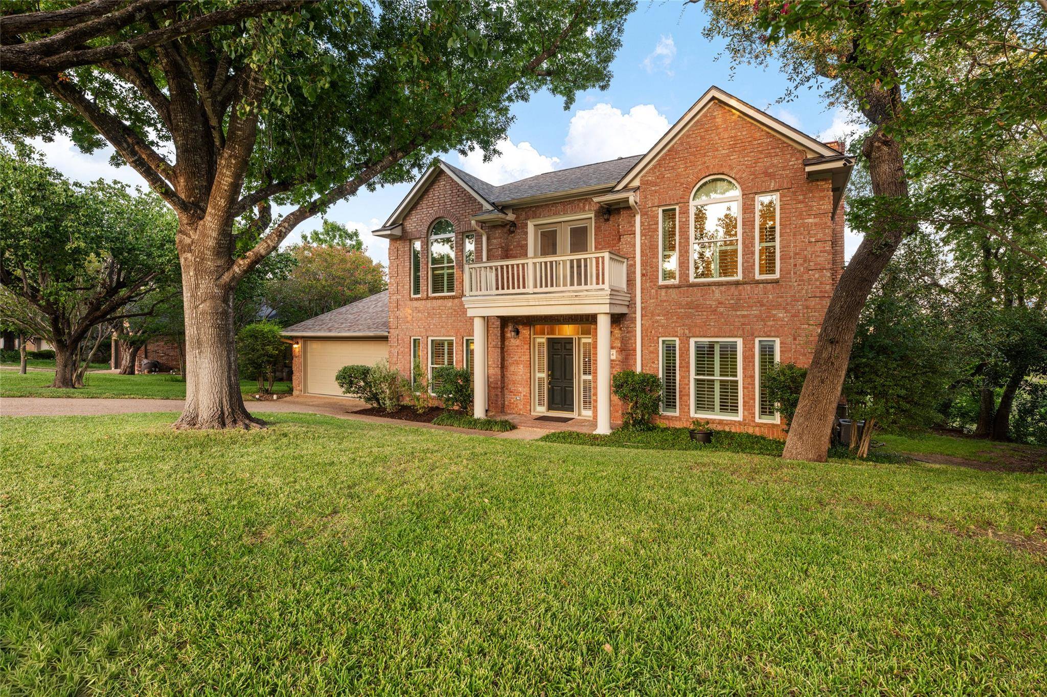 7414 Anaqua DR, Austin, TX 78750