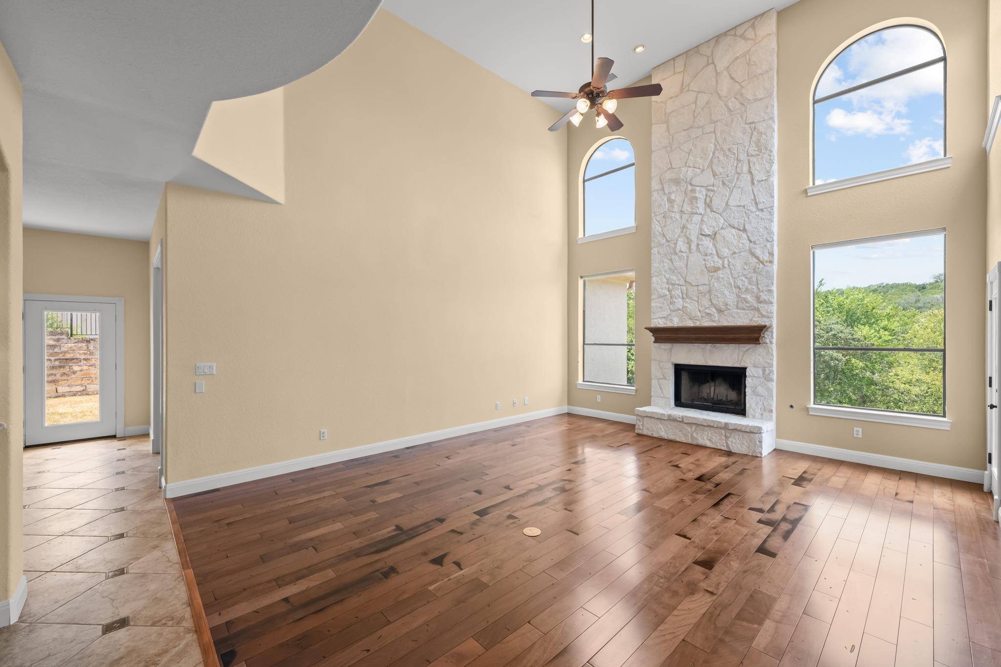 126 Vailco LN, Austin, TX 78738