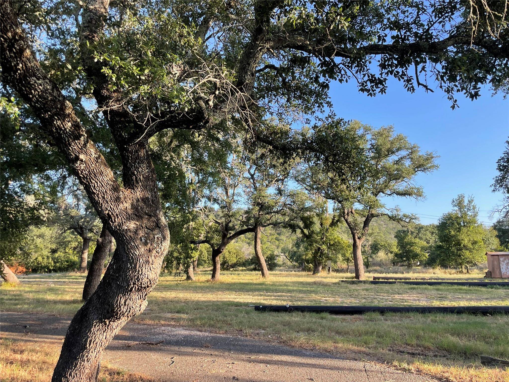 110 Wolf RUN, Burnet, TX 78611
