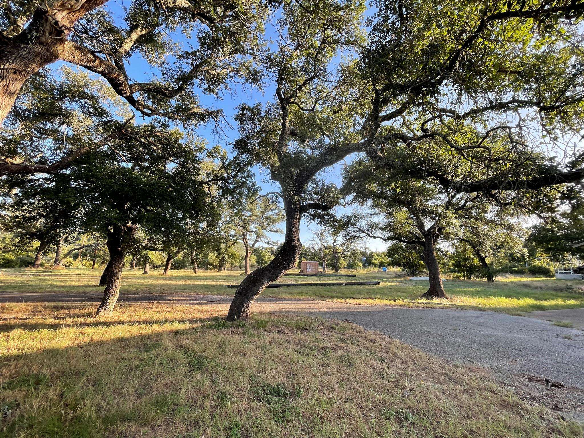 110 Wolf RUN, Burnet, TX 78611