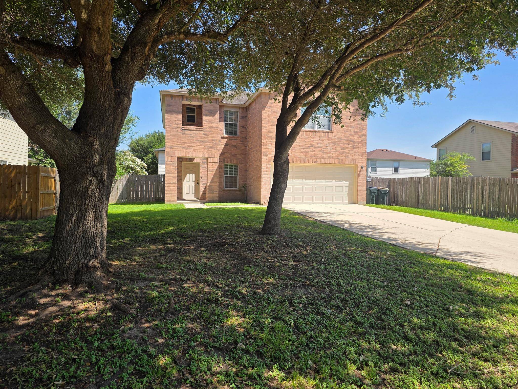 189 Ruidoso RD, Kyle, TX 78640
