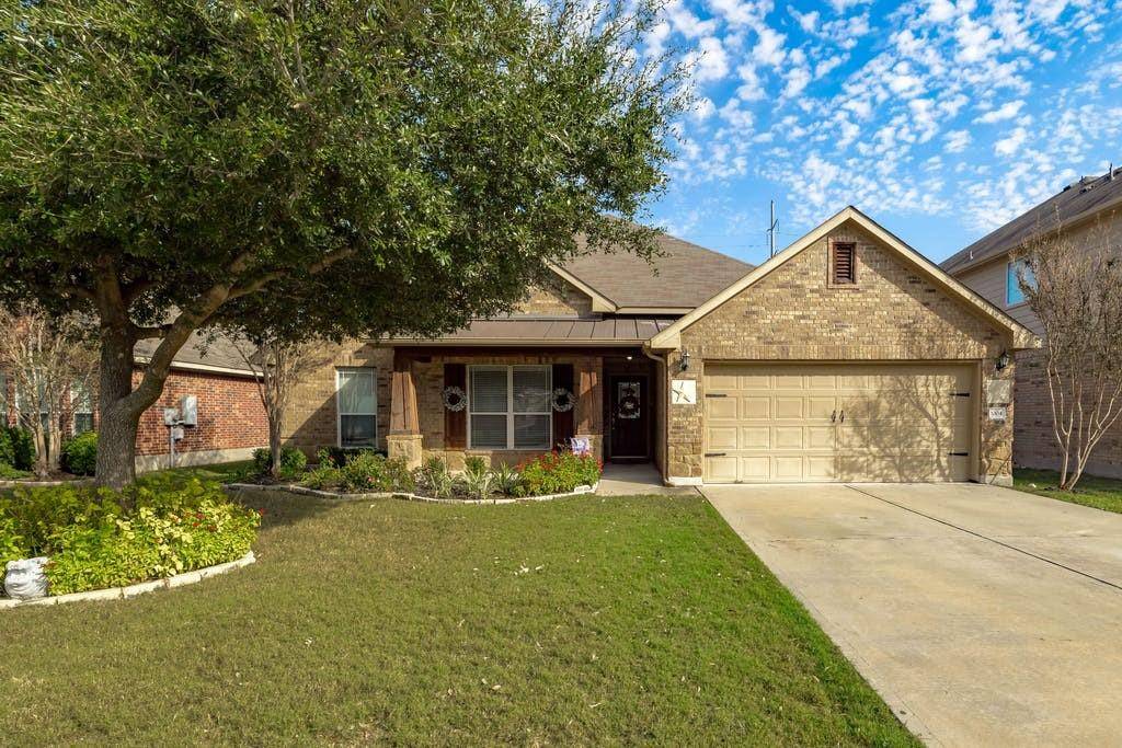 1004 Emory Fields CV, Hutto, TX 78634