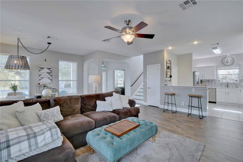 1048 Monadale TRL, Round Rock, TX 78664