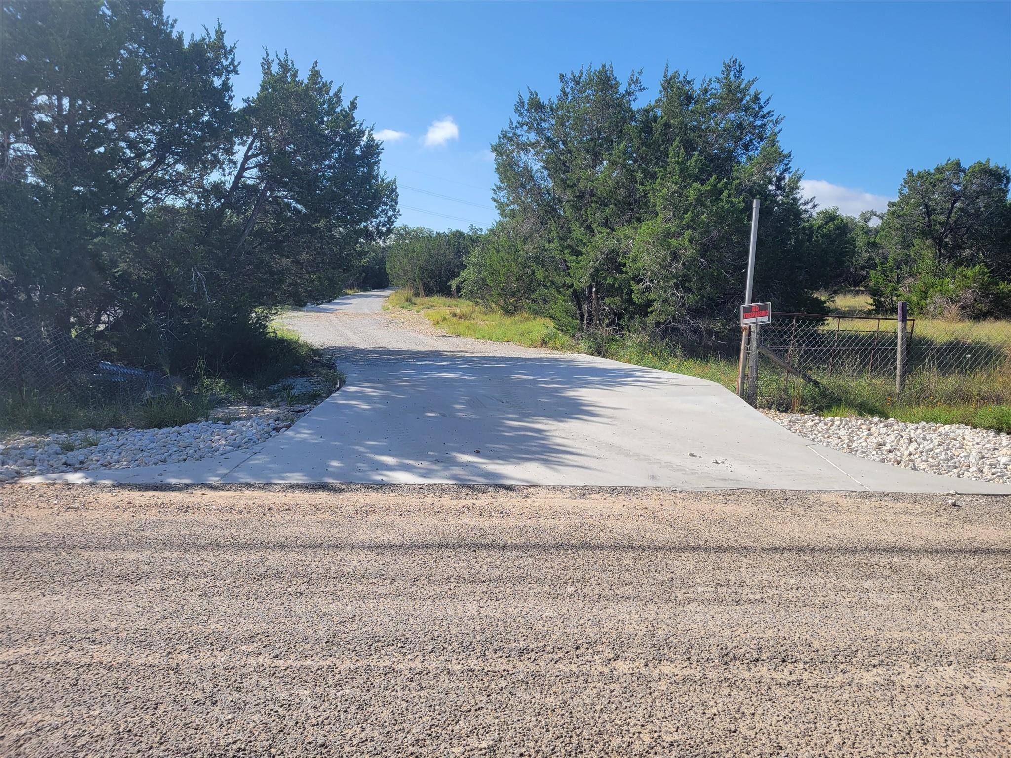 638 Bonita DR, Blanco, TX 78606