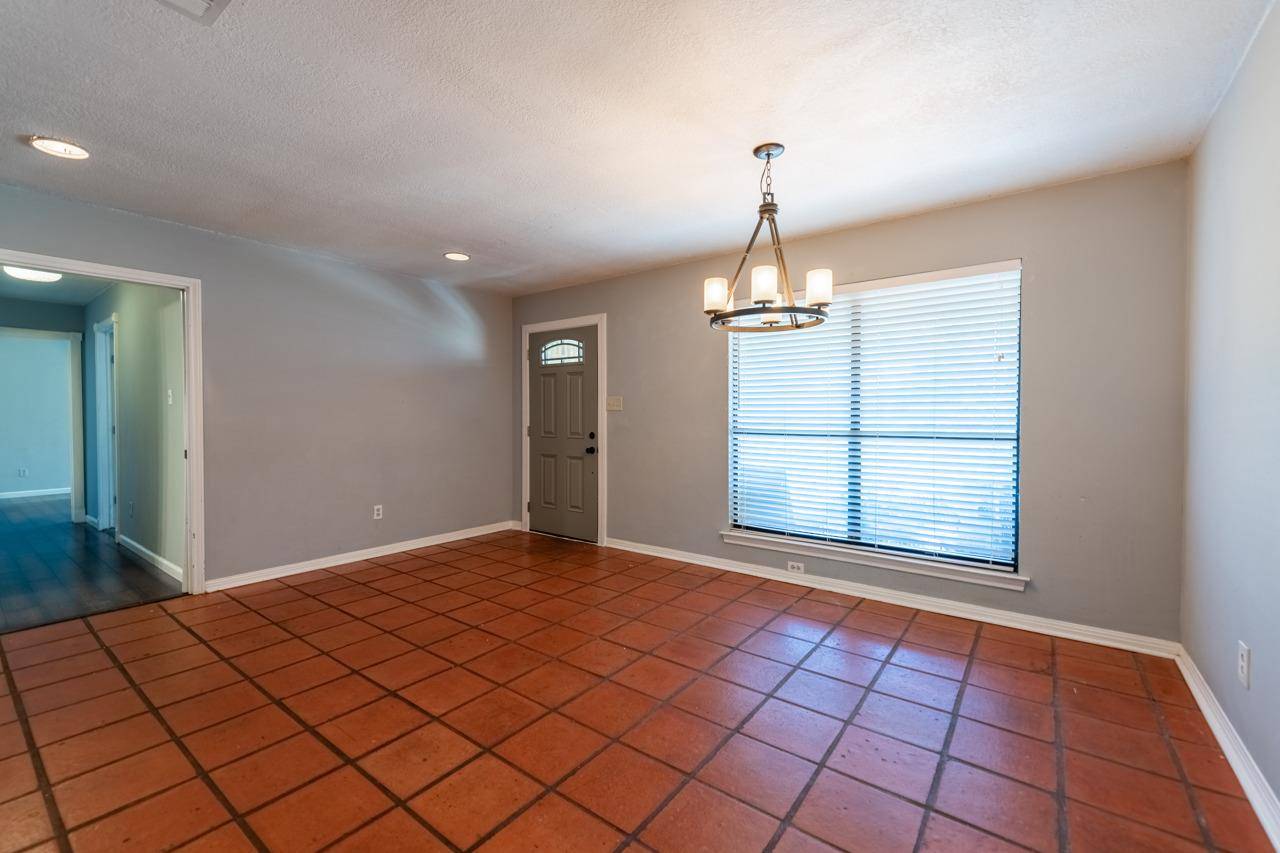 4615 Trail West DR, Austin, TX 78735