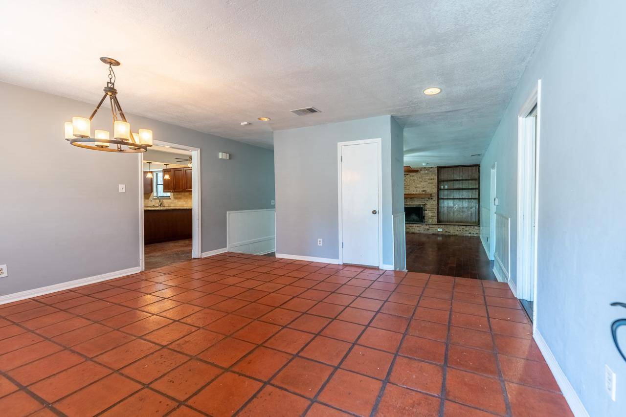 4615 Trail West DR, Austin, TX 78735