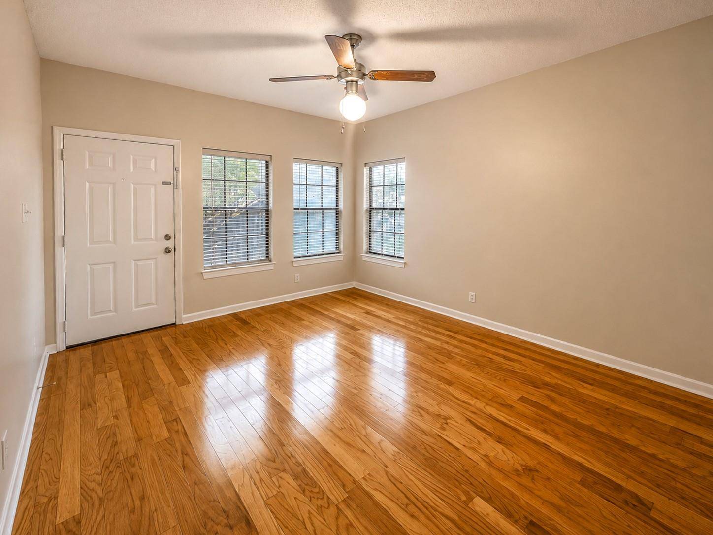 2216 San Gabriel ST #203, Austin, TX 78705