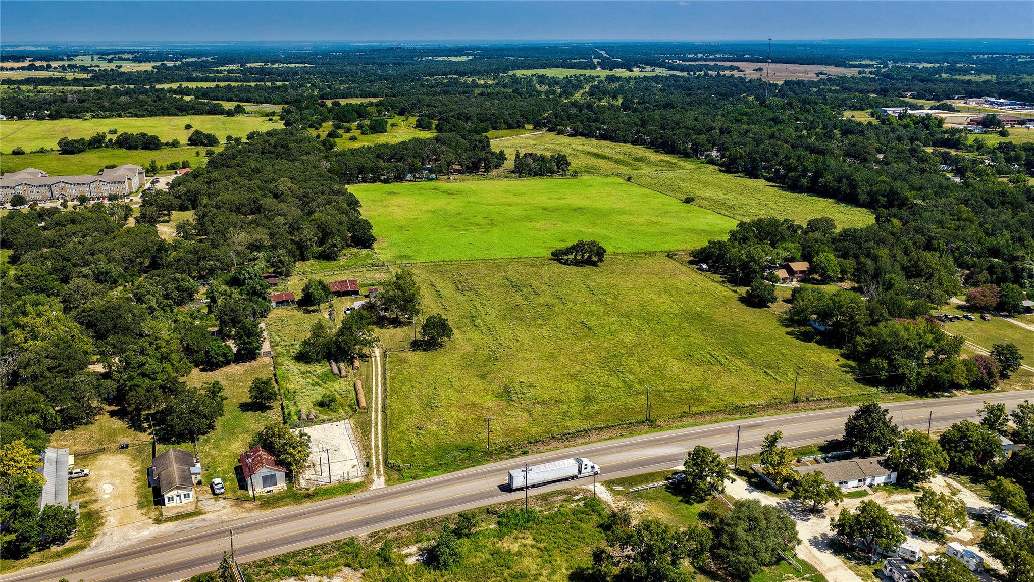 1331 E Cameron Ave, Rockdale, TX 76567