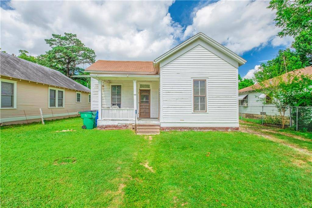 415 Davis ST, Taylor, TX 76574