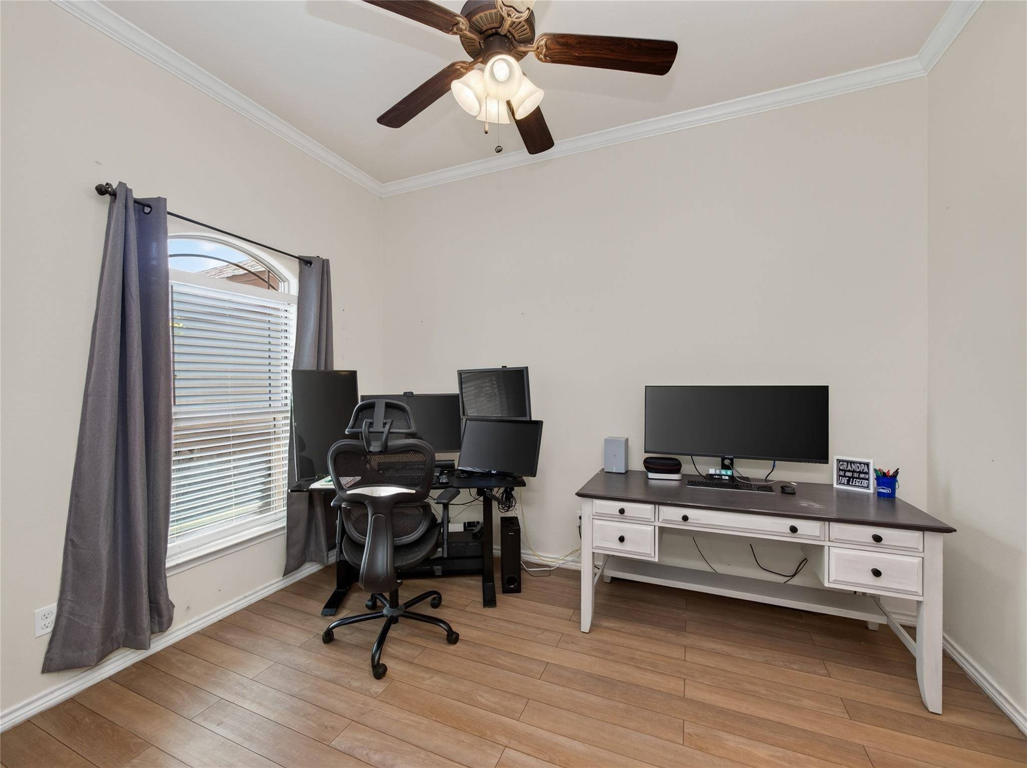 213 Sarahs LN, Liberty Hill, TX 78642