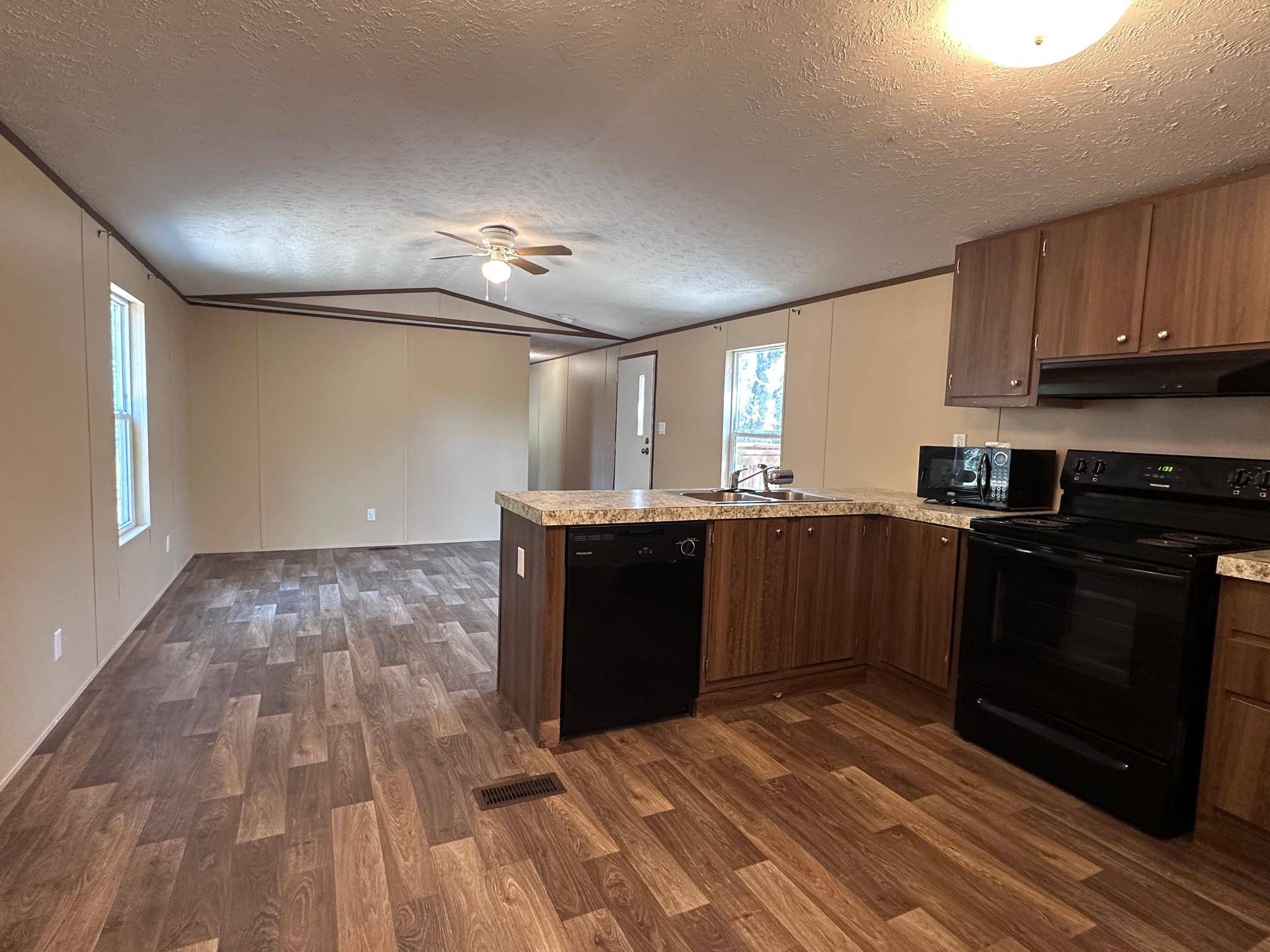 302 Lone Star RD #F, Bastrop, TX 78602