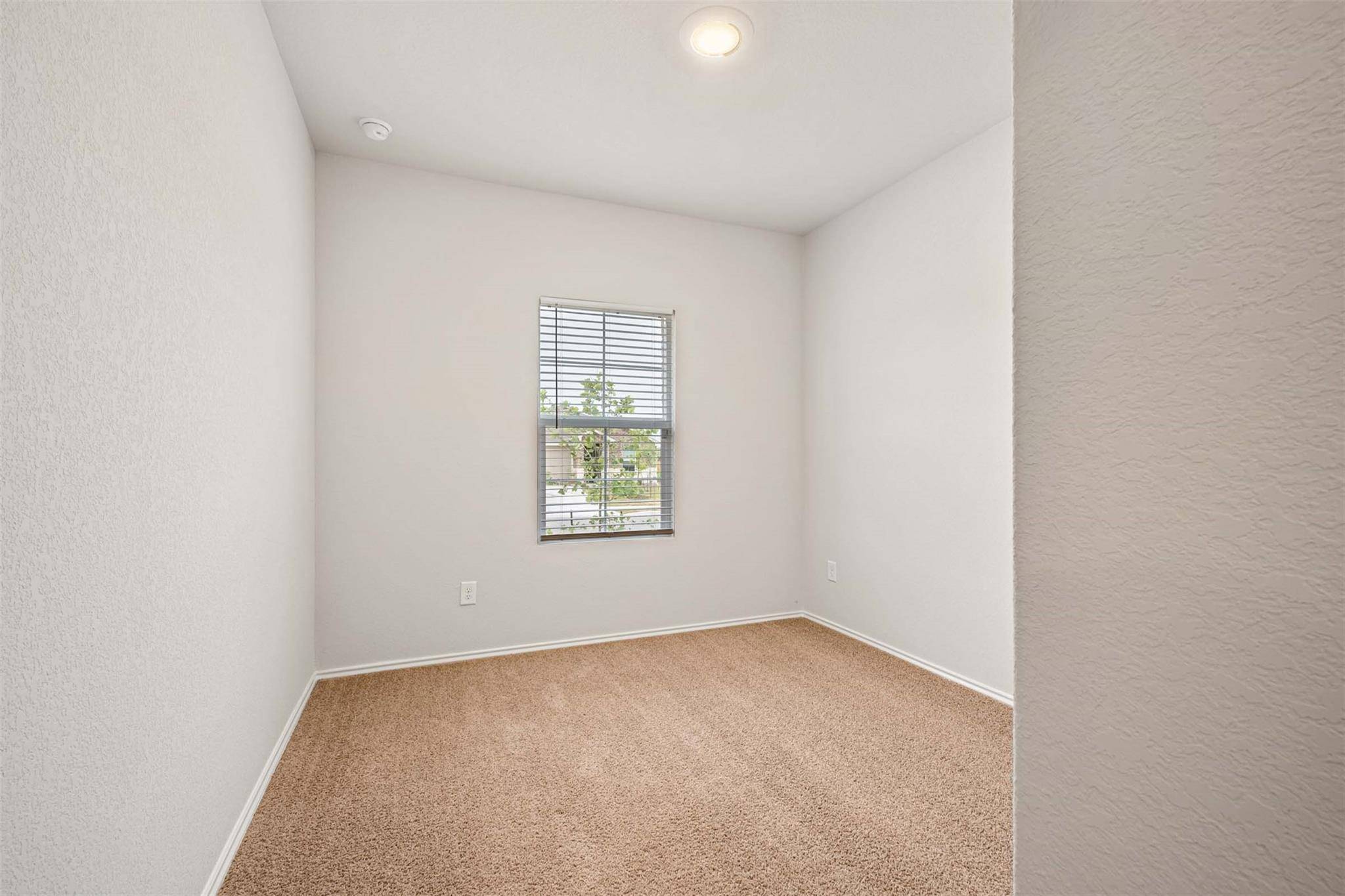 204 Lily Pond TRL, San Marcos, TX 78666
