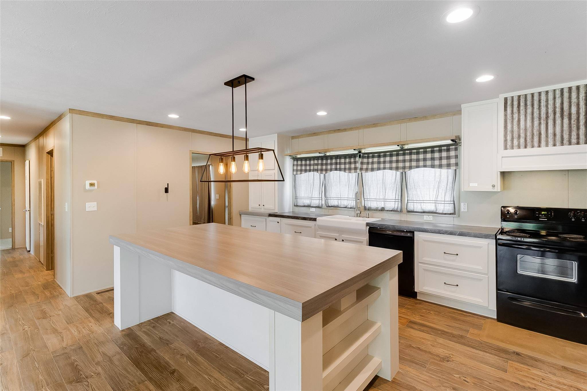 1310 Industrial BLVD, Kingsland, TX 78639