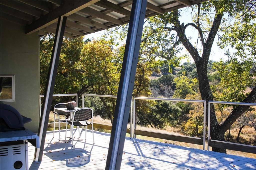477 Sage Ridge RD, Fredericksburg, TX 78624