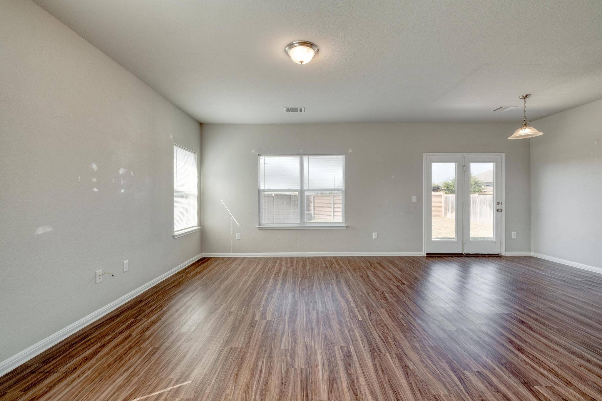 108 Kleberg CT, Georgetown, TX 78626