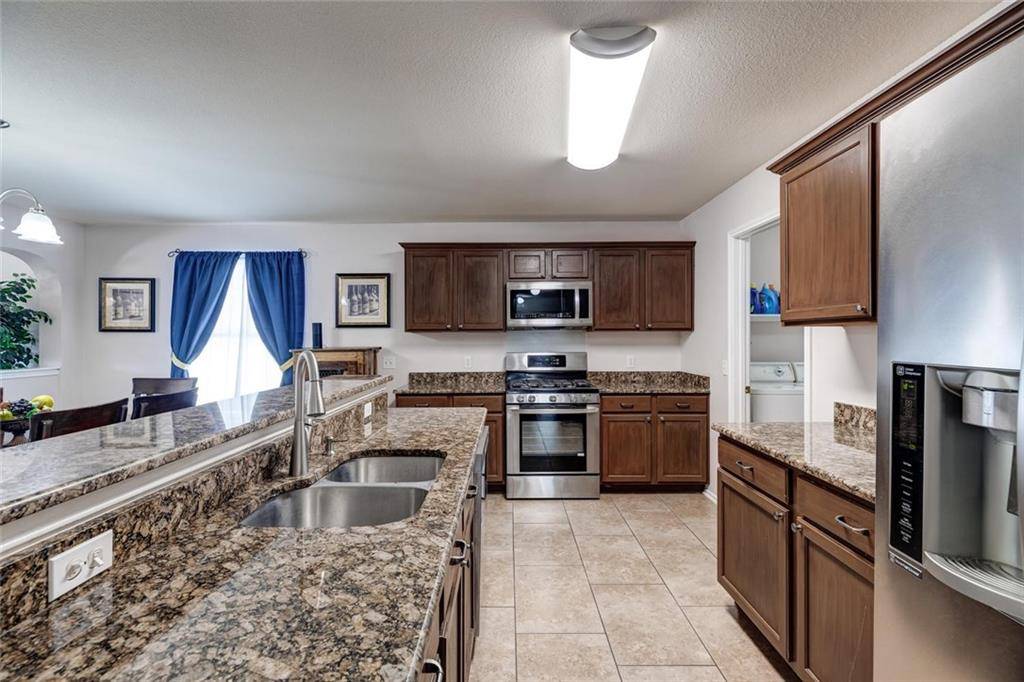 117 Fistral DR, Hutto, TX 78634