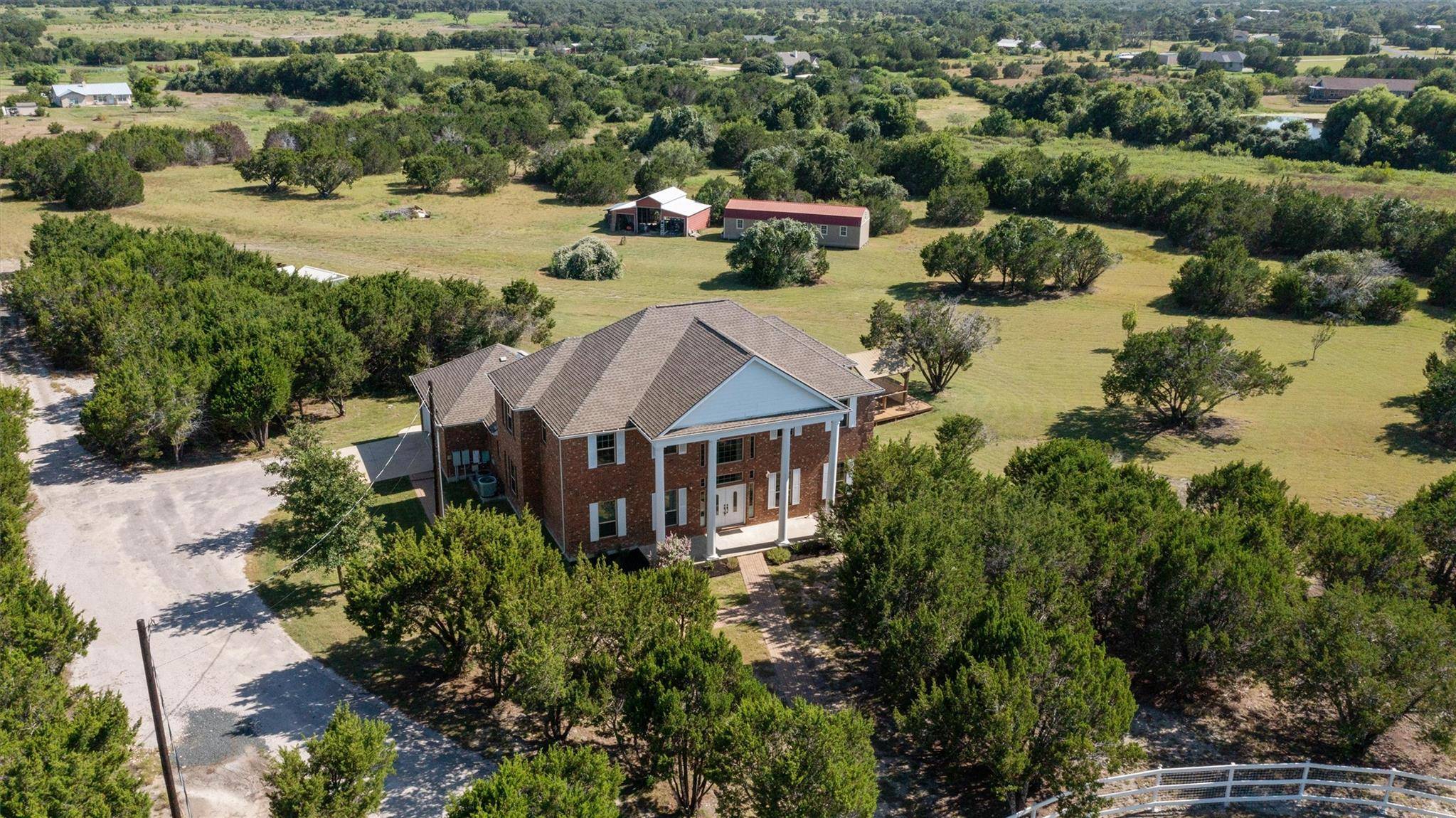 100 Birdsong CV, Liberty Hill, TX 78642