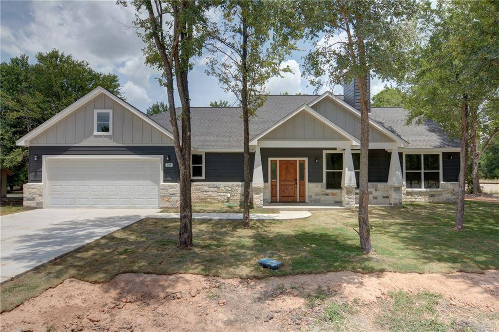 346 Lamaloa LN, Bastrop, TX 78602