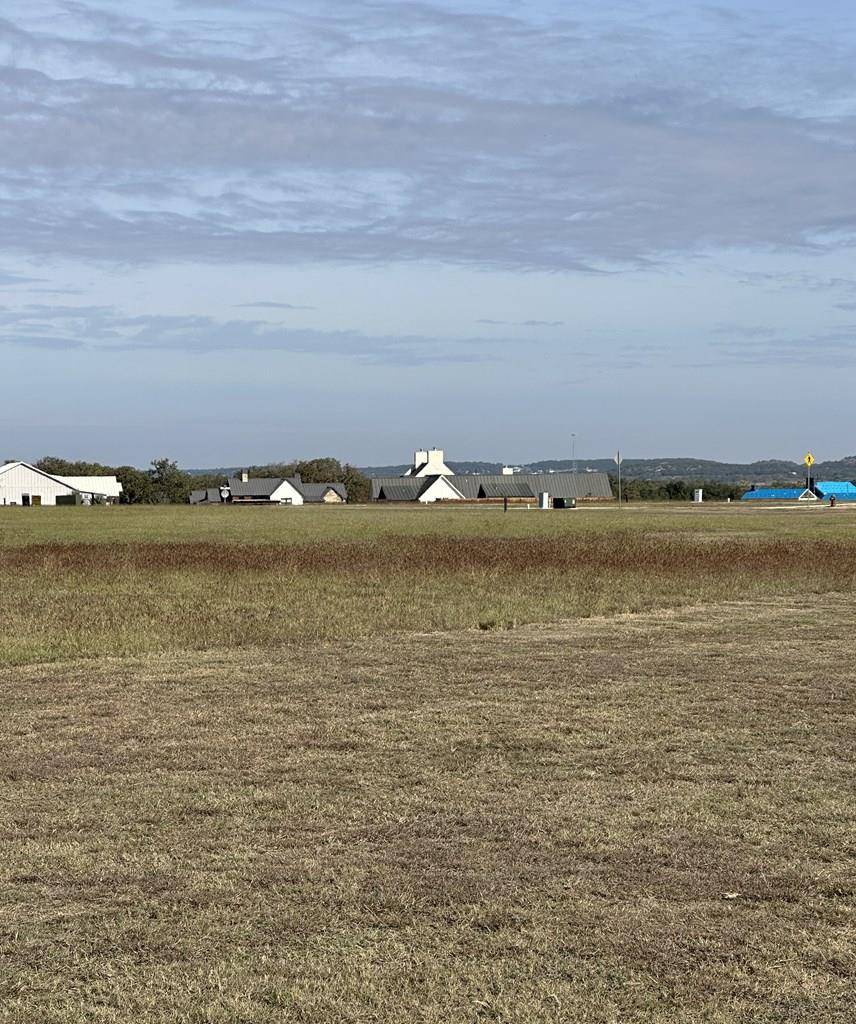 228 Interlaken ST, Fredericksburg, TX 78624