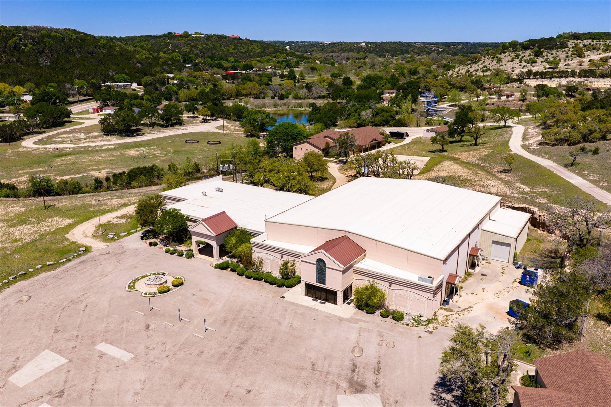 1325 Harper RD, Kerrville, TX 78028