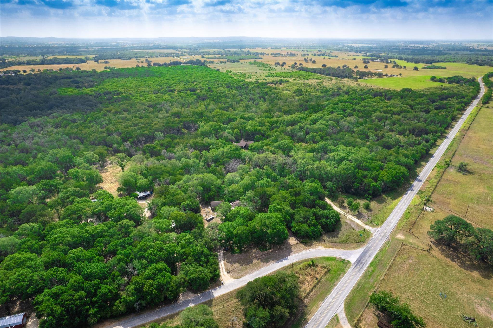 12135 FM 1322, Luling, TX 78648