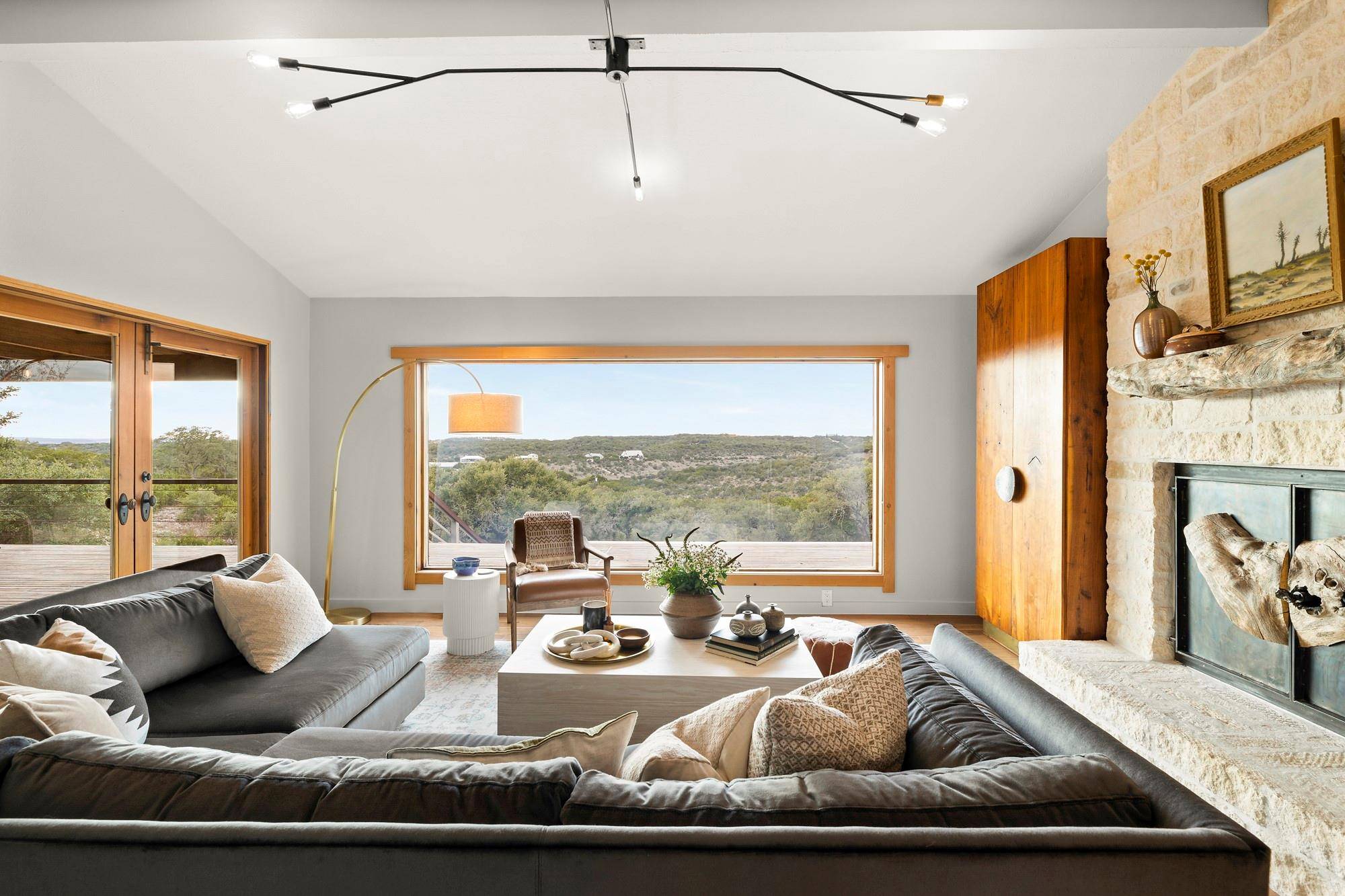 1300 Skyline Ridge Lookout, Wimberley, TX 78676