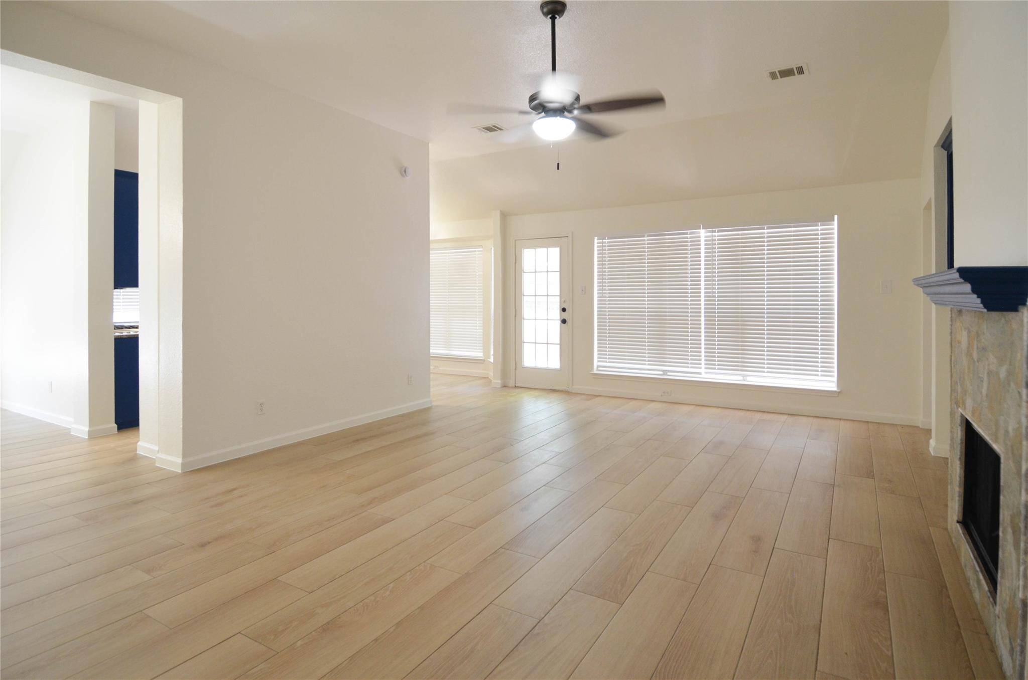 506 Pleasant Valley DR, Pflugerville, TX 78660