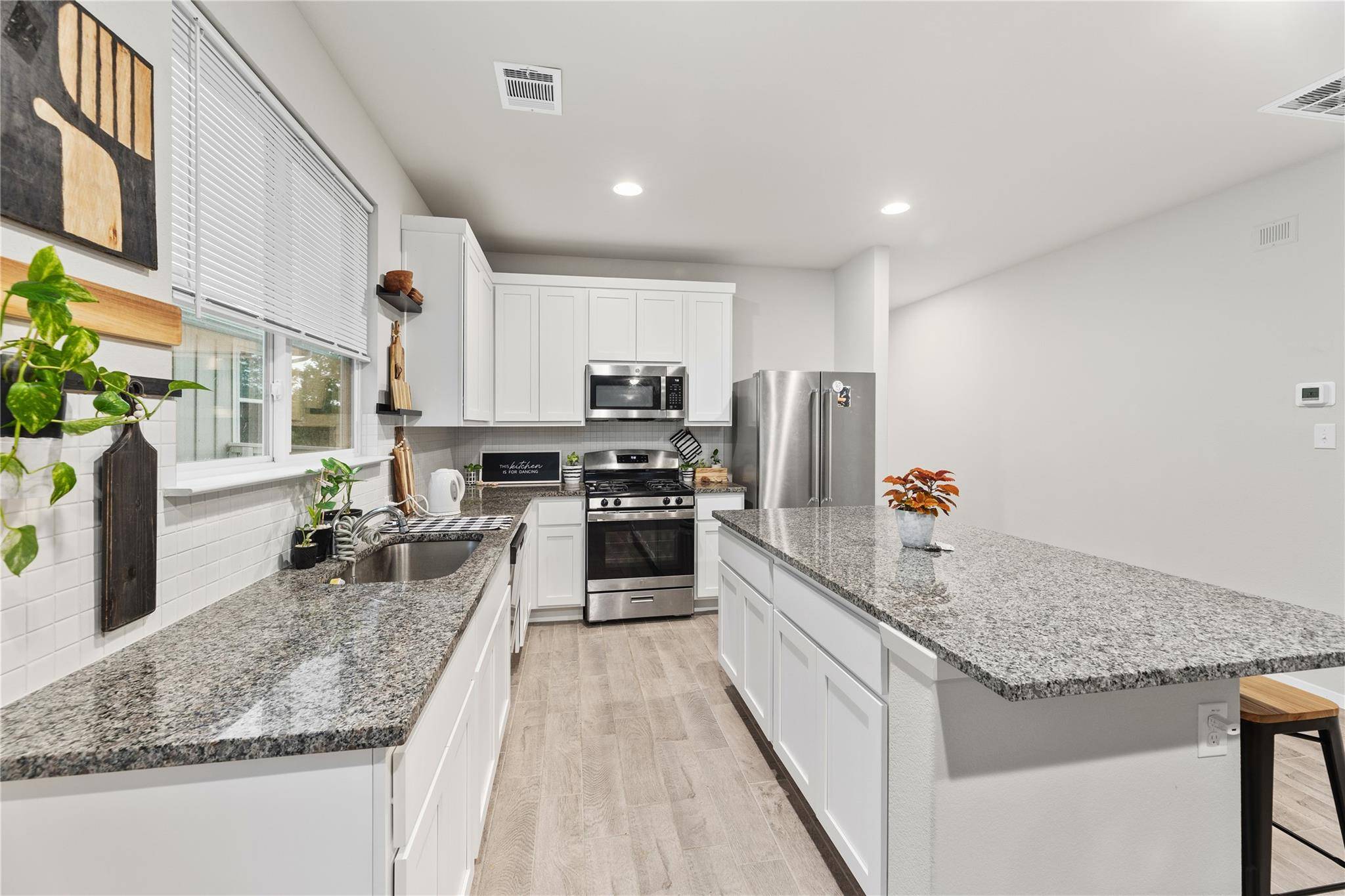 308 Catalina DR, Kyle, TX 78640