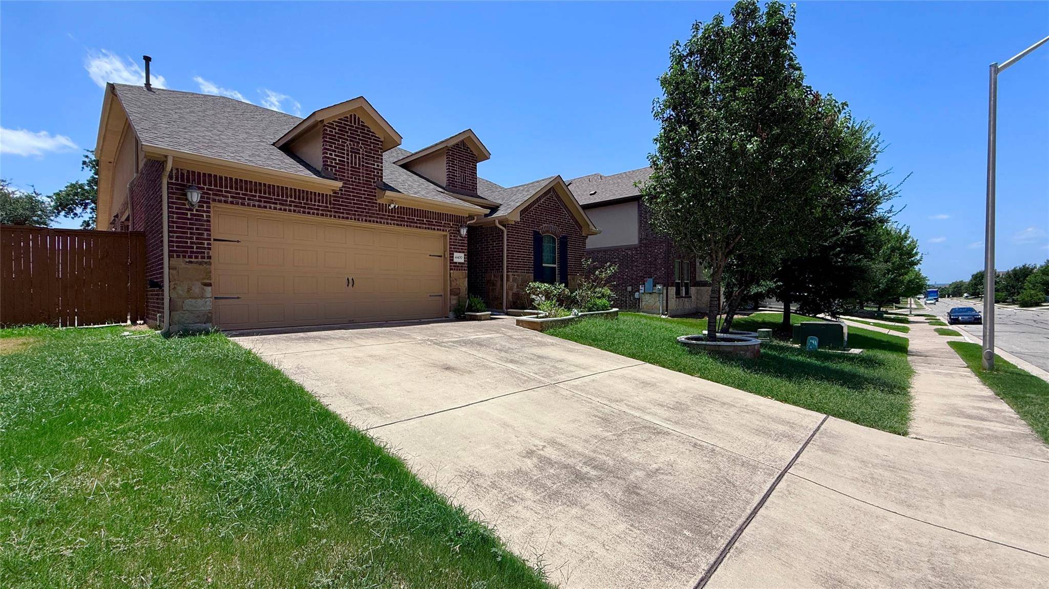 4400 Trinity Woods ST, Leander, TX 78641