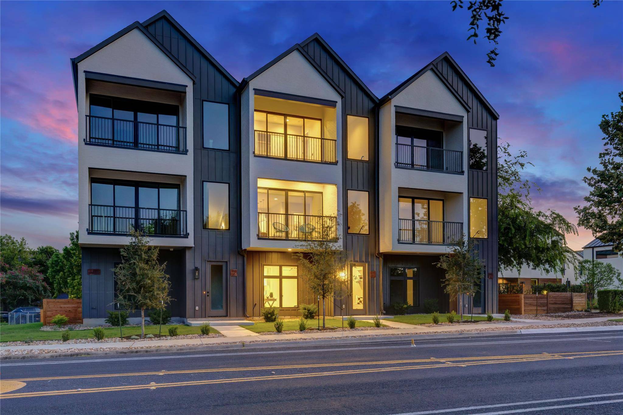 1937 E 38th 1/2 ST E #B, Austin, TX 78723