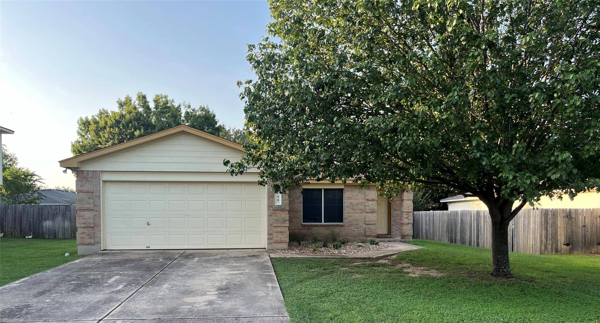 199 Tristans Way, Buda, TX 78610