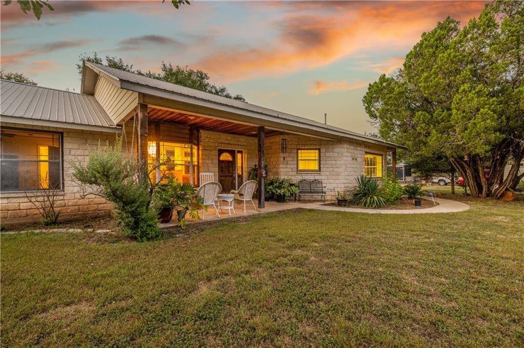1132 Live Oak LOOP, Buda, TX 78610