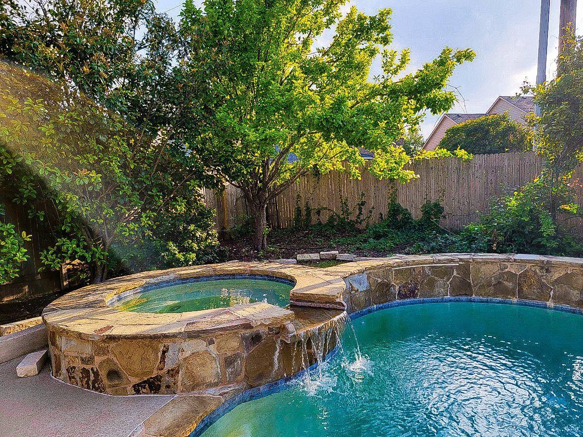 705 Wiltshire DR, Hutto, TX 78634