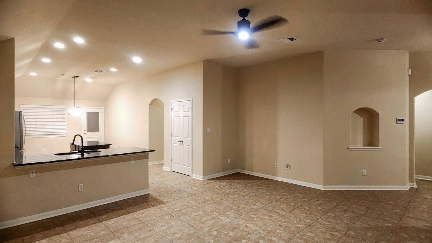 705 Wiltshire DR, Hutto, TX 78634