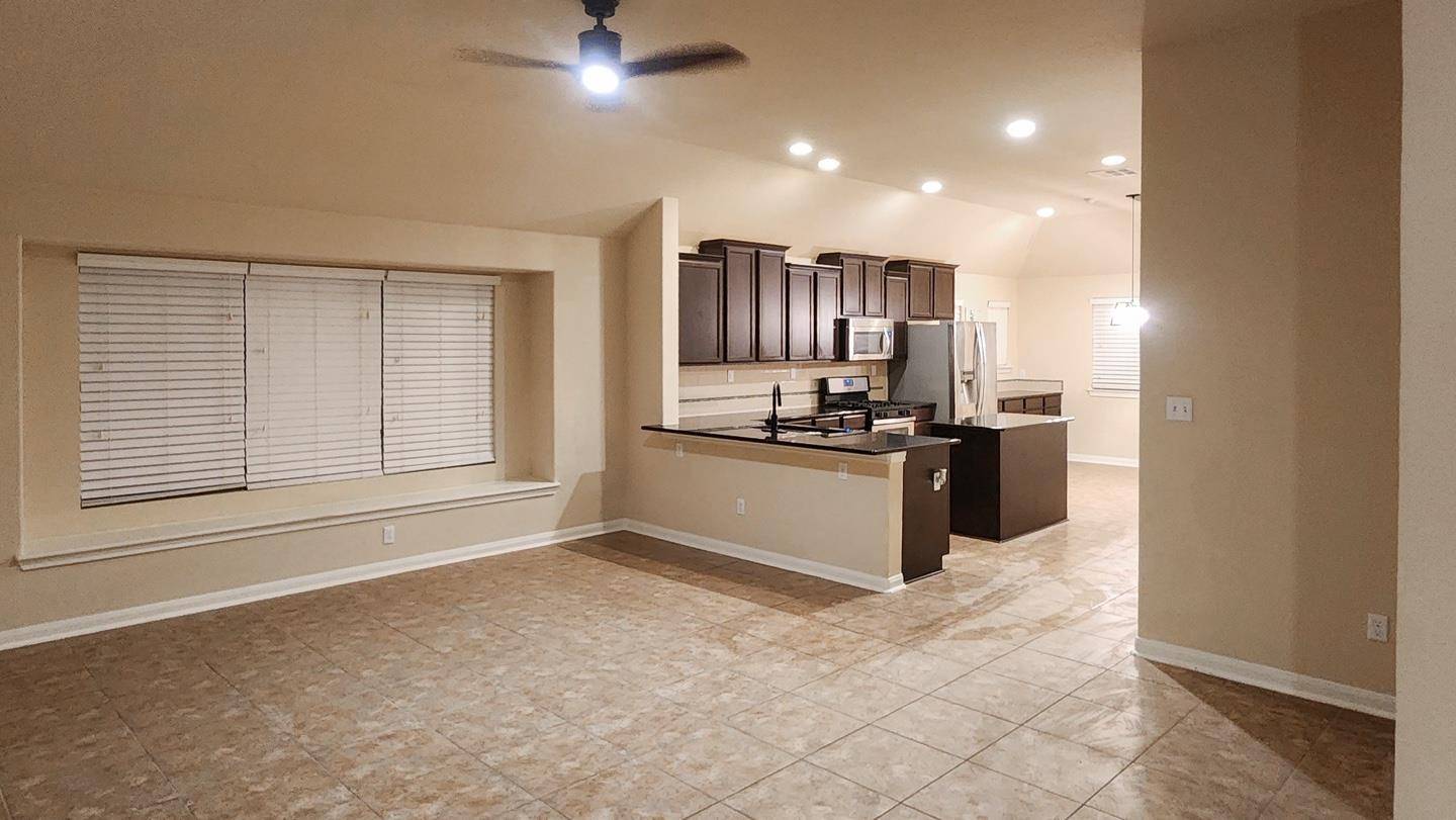 705 Wiltshire DR, Hutto, TX 78634