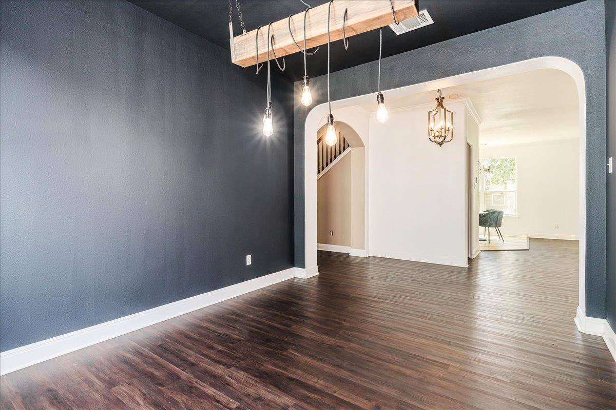 229 McGarity, Kyle, TX 78640