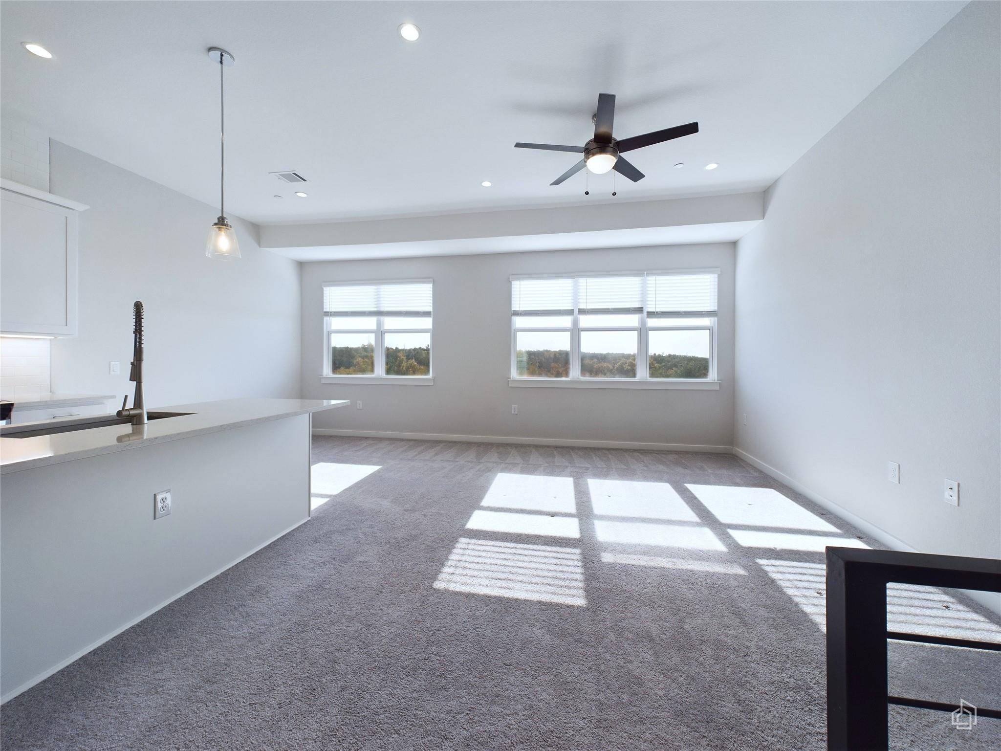 12001 Vista Parke DR #904, Austin, TX 78726