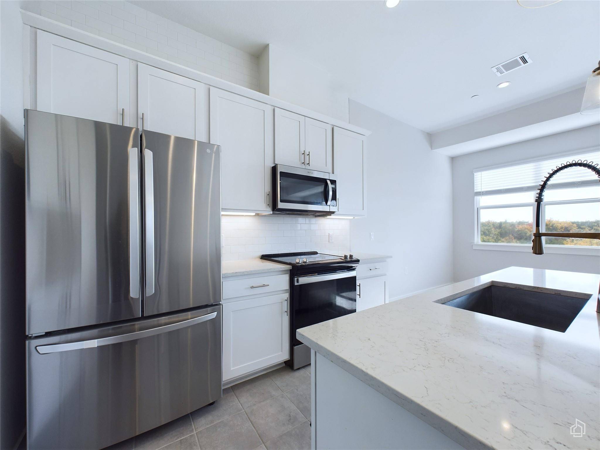 12001 Vista Parke DR #904, Austin, TX 78726