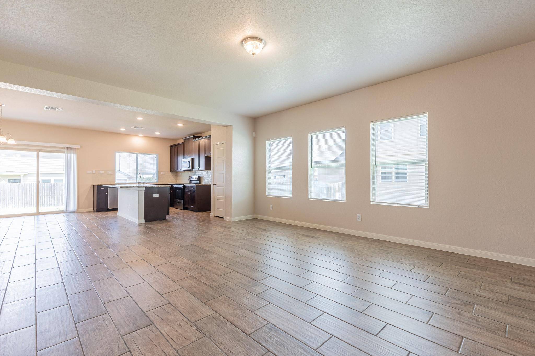 746 Farmers Dell ST, New Braunfels, TX 78130