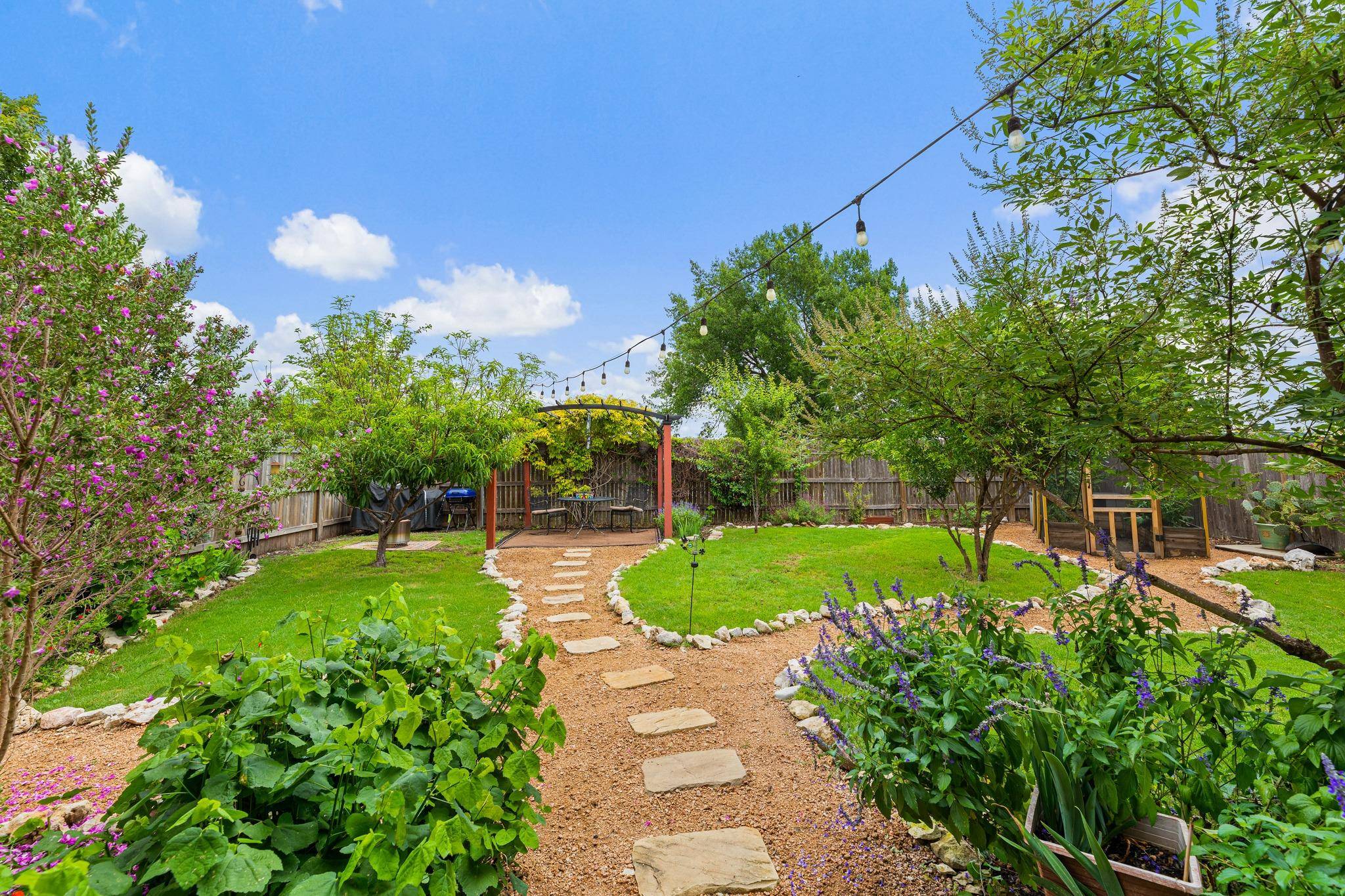4516 Tiddle LN, Pflugerville, TX 78660