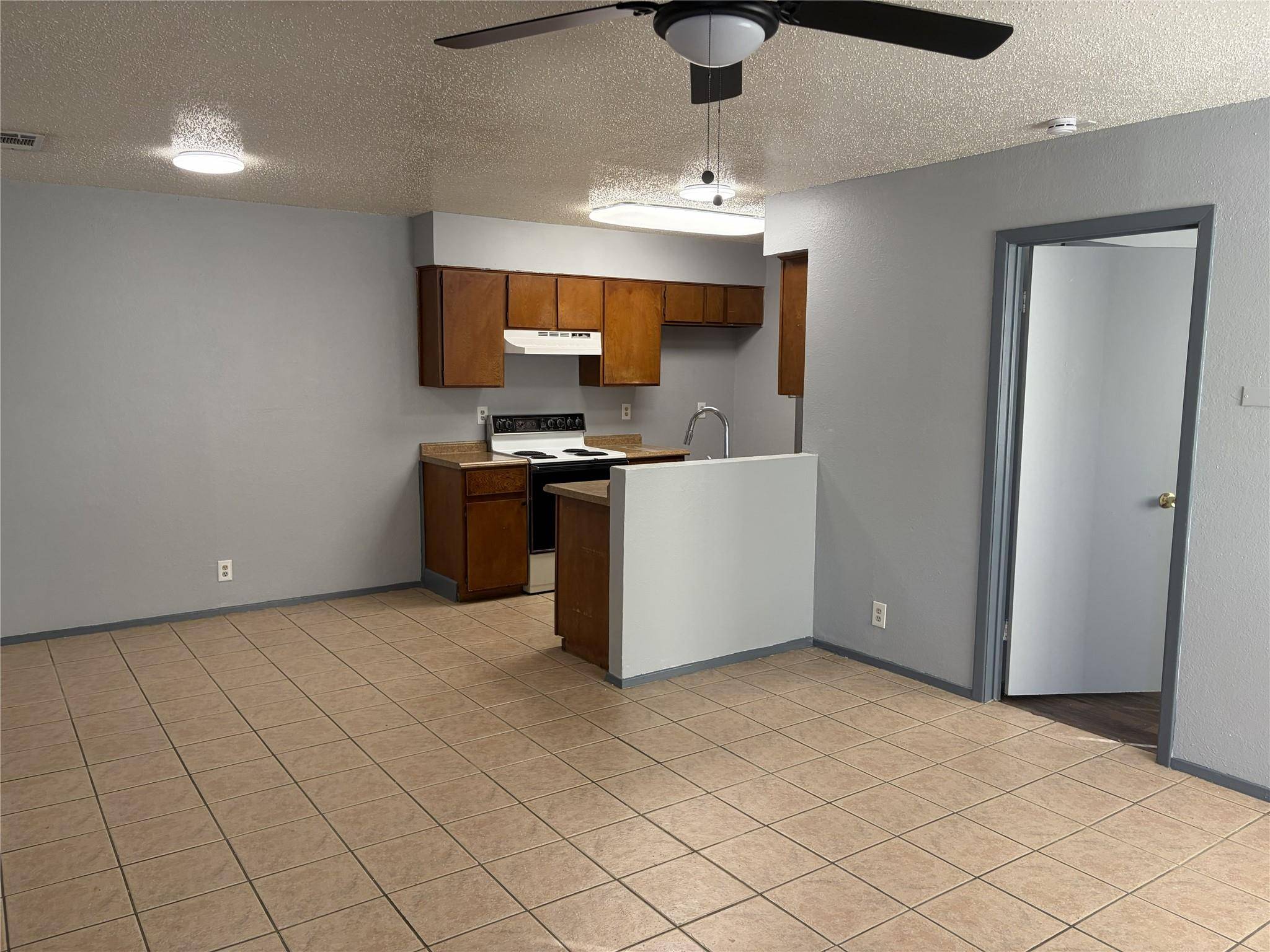 8710 Piney Point DR #A, Austin, TX 78729