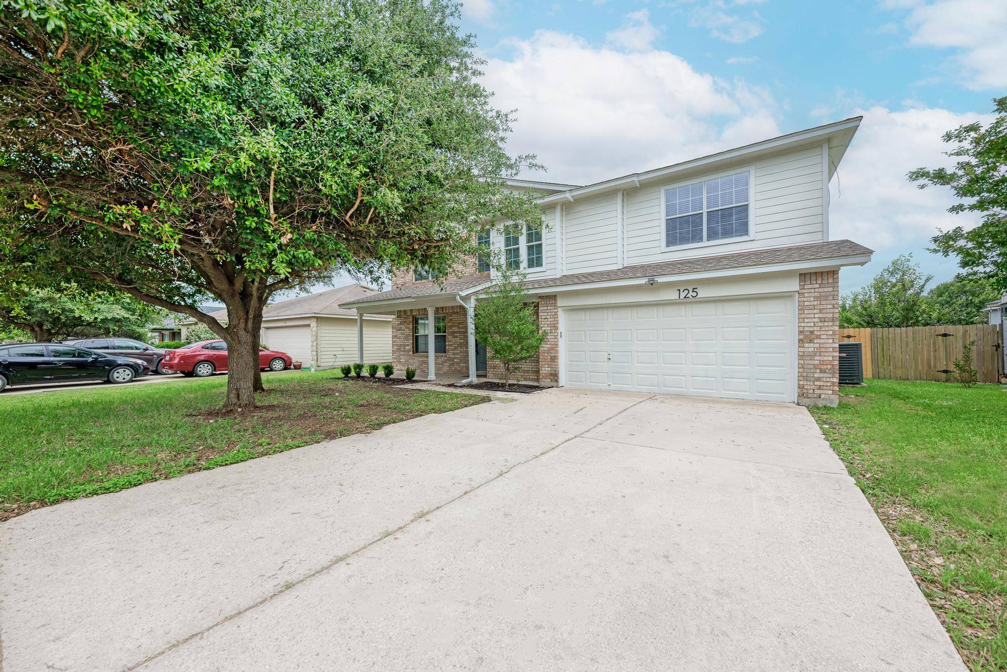 125 Holland ST, Hutto, TX 78634