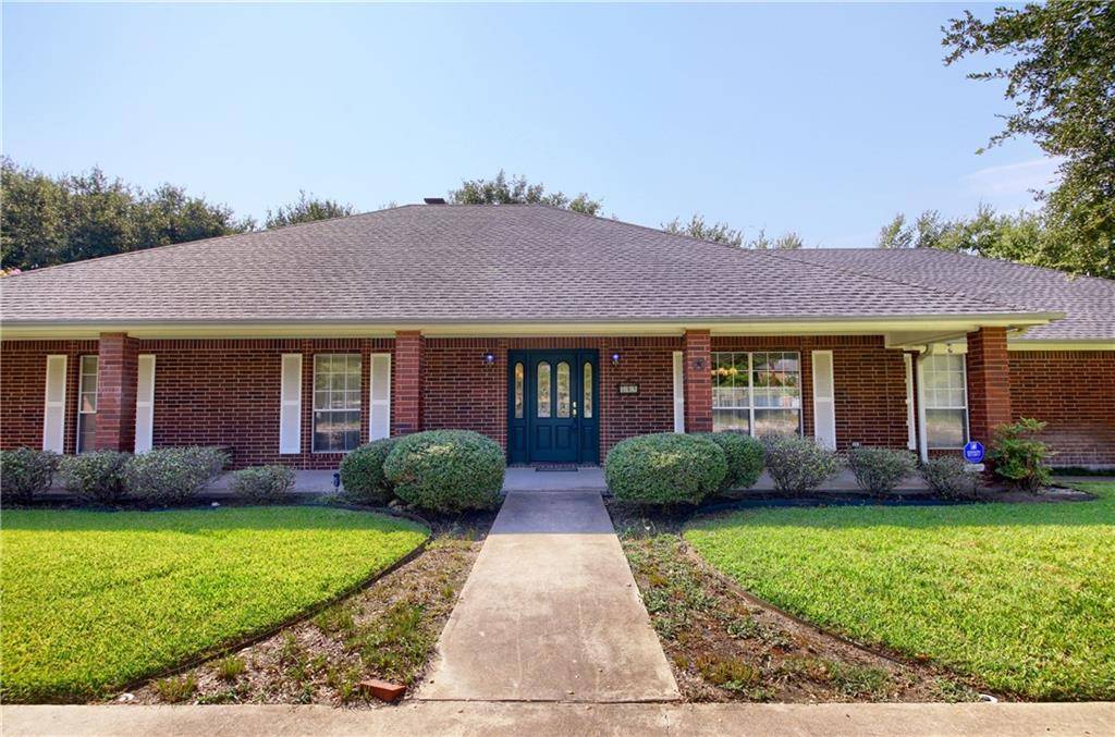 809 T H Johnson DR, Taylor, TX 76574
